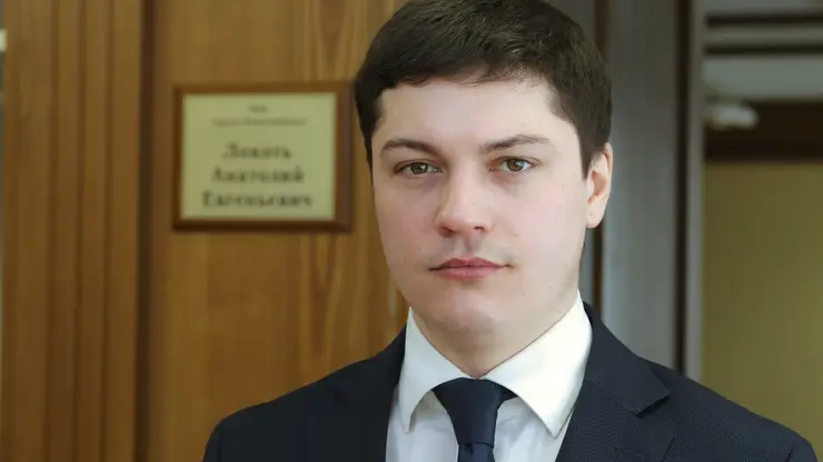 В Новосибирске вновь отстранили от должности вице-мера Артема Скатова