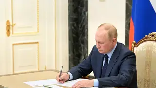 Сбор подписей в поддержку выдвижения Владимира Путина на выборах президента России идет в Красноярском крае