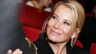 Актриса Юлия Высоцкая оставила хорошие отзывы о заведениях Красноярска