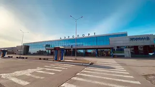 Пассажирский самолет подал сигнал тревоги на пути в Омск