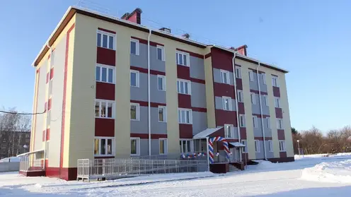 Еще более 40 семей детей-сирот в Кузбассе получили новое жилье