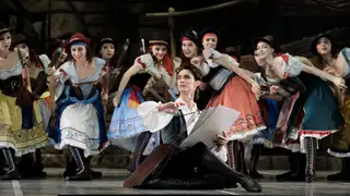 Летом пройдут гастроли Красноярского театра оперы и балета в Большом театре