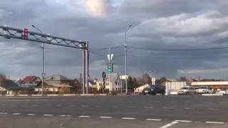 Новый светофор заработал на опасном участке при выезде из Емельяново